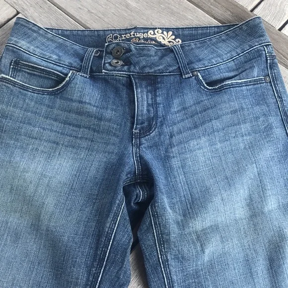 Refuge Premium Long Jean Shorts Size 9 - Picture 1 of 12